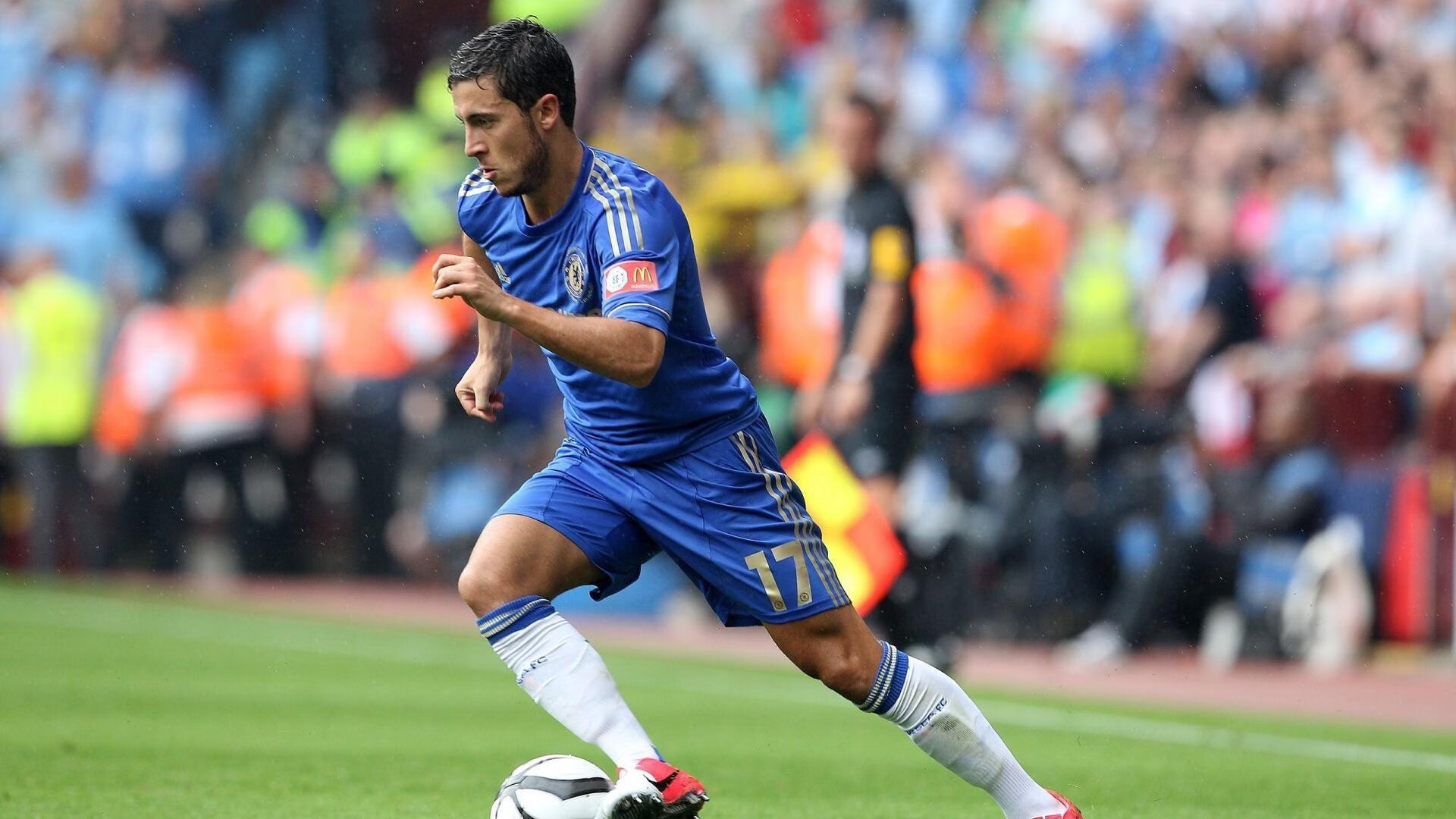 足球俱乐部商业合作